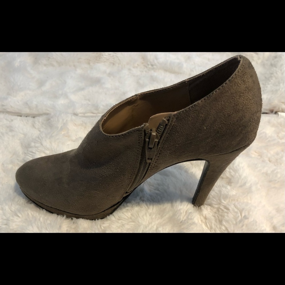 Tan/Grey booties.